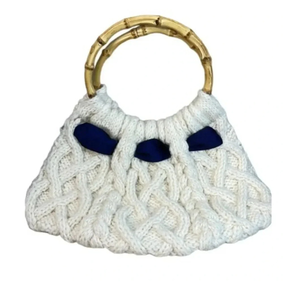 Chunky Hand Knit Cream with Navy Bow Coquette Girl Style Top Handle Handbag - Picture 2 of 11